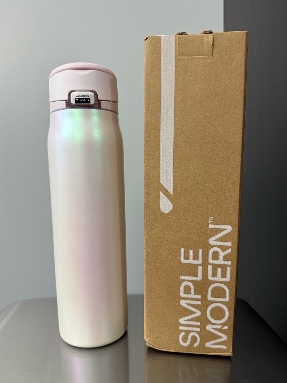 NEW Simple Modern Mesa Loop 30 oz - Coconut Pearl - Rare / Iridescent Pink